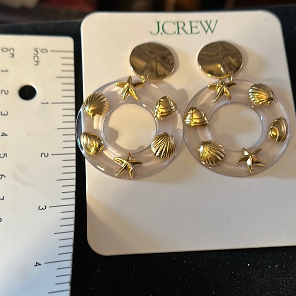 J. Crew Gold and Clear Shell Pierced Earrings NWT - Picture 4 of 5